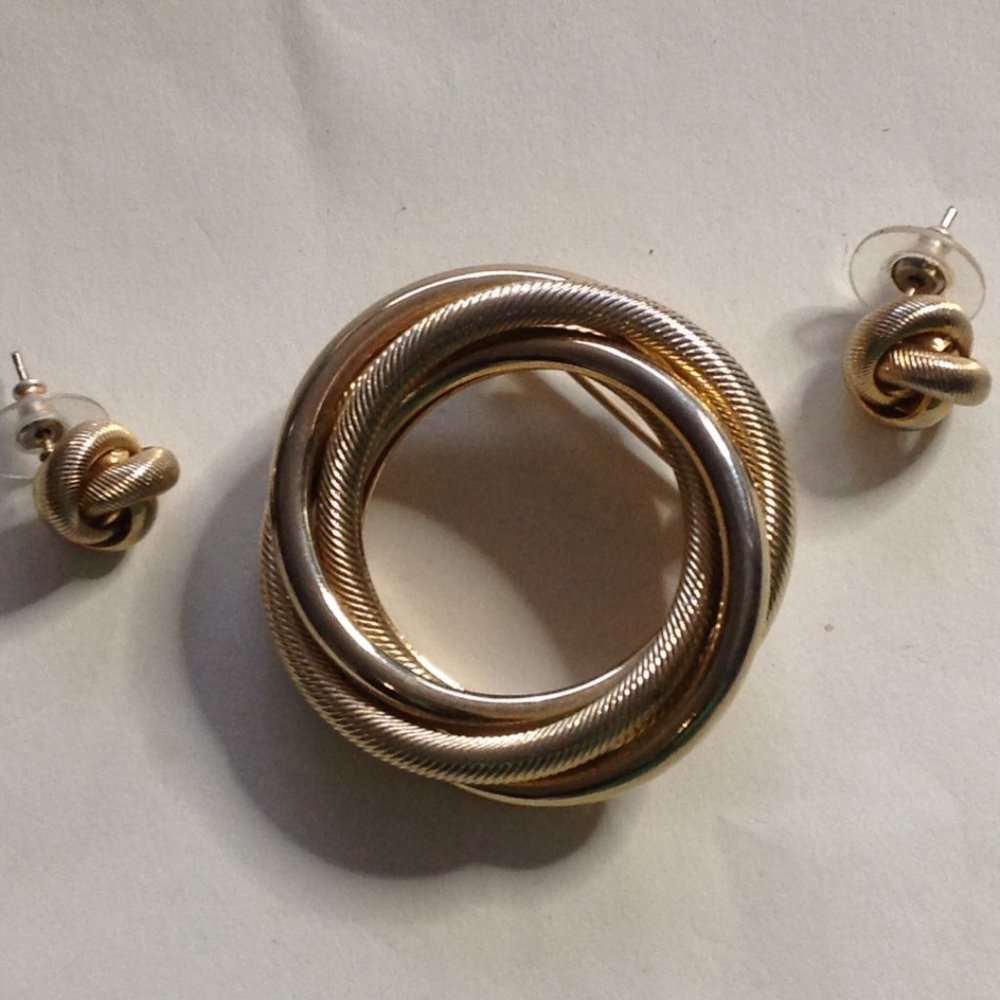 Rare Vintage Love Knot Rope Brooch With Pierced Earrings